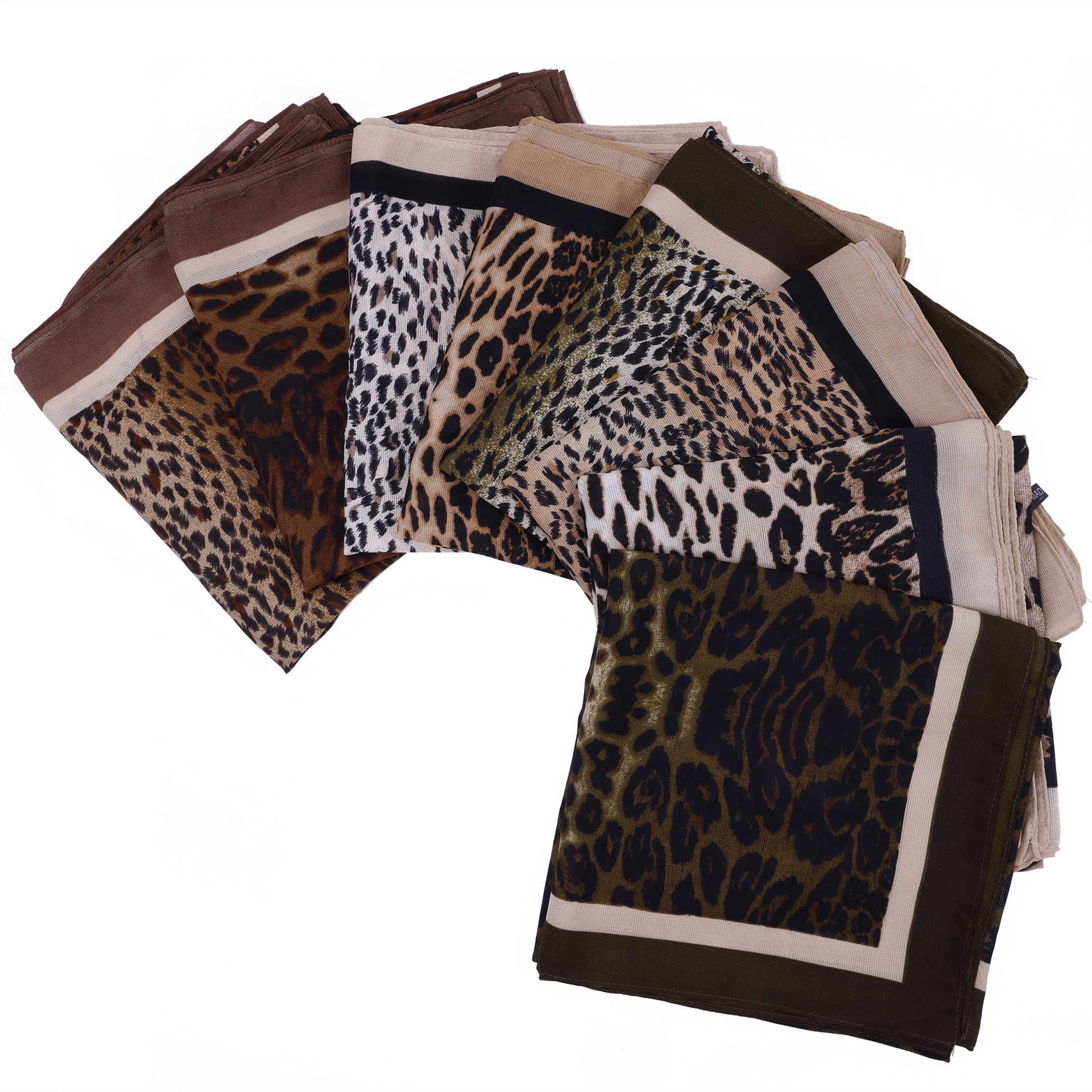 Foulard in seta stampa leopardata con nappe da donna_voghion.com