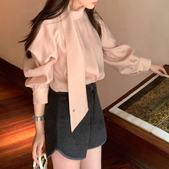 2025秋季粉脂凝香莱赛尔醋纤斜角一字飘带领温婉气质长袖衬衫新品