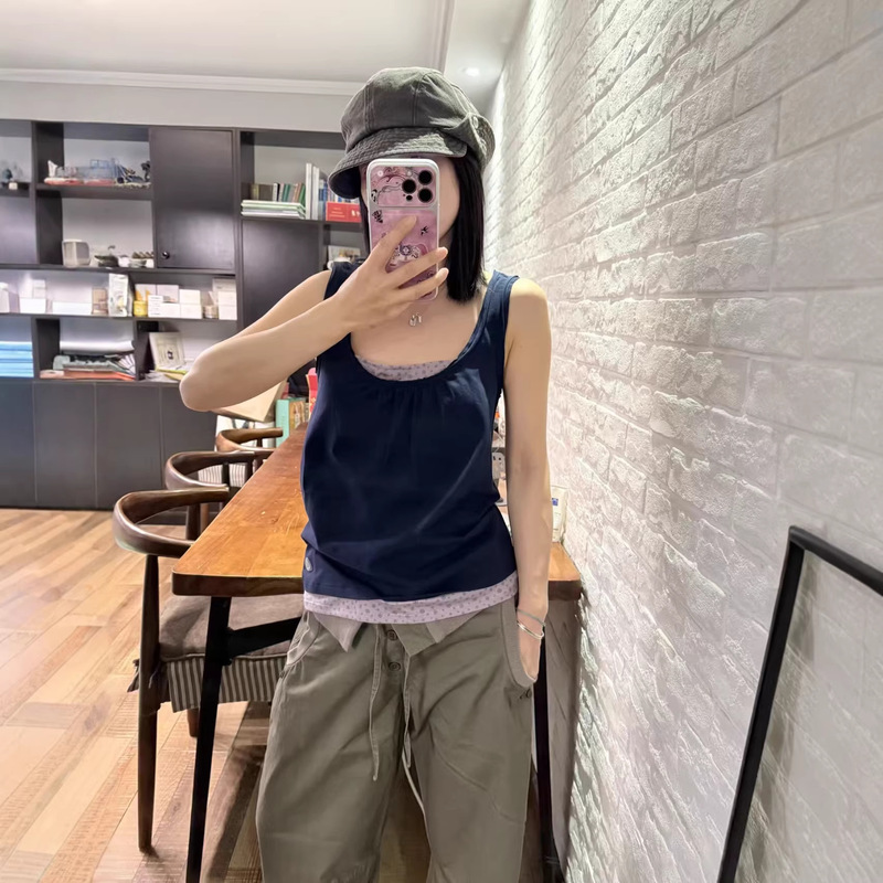 Polka Dot Patchwork Pleated Faux Two-Piece Round Neck Vest for Women, Spring and Summer, Slimming Sleeveless Top Coyse*O