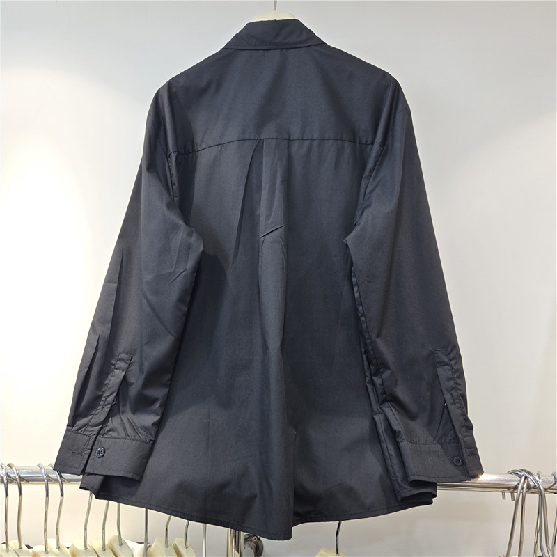 Retro americano otoño 2025 nueva industria pesada botones tridimensionales con diamantes súper bonitos moda de camisas sueltas femeninas