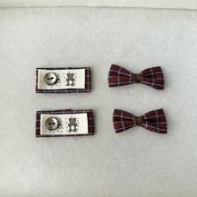 秋冬酒红色格子小熊布贴蝴蝶结配件高级感鞋袜箱包辅料手机壳配件