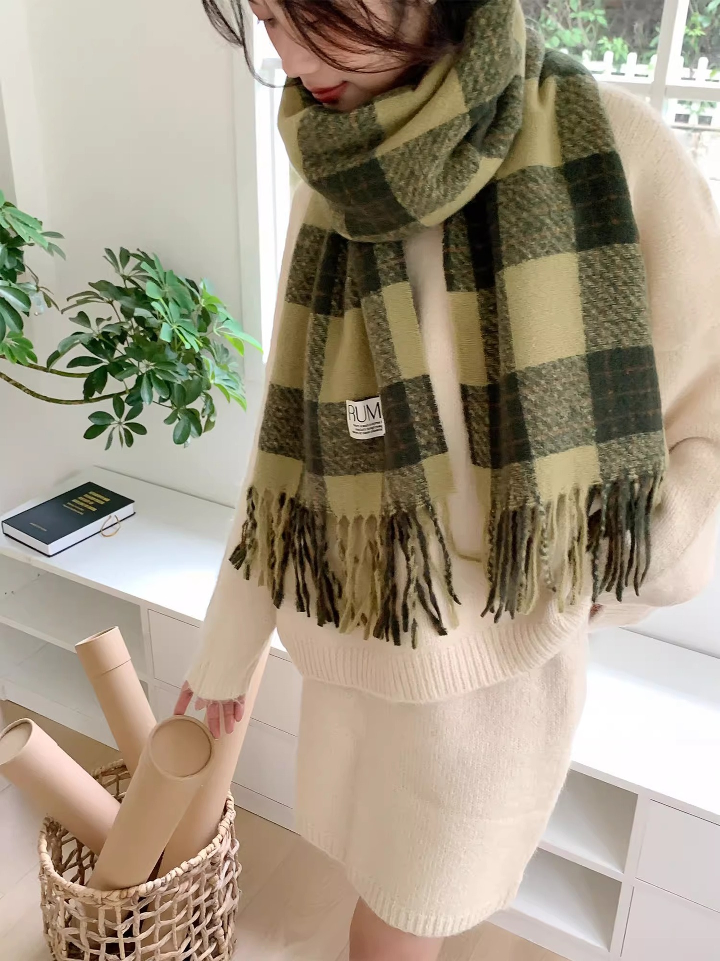 Red Checkered Scarf For Women Warm Winter Autumn Accessory_voghion.com