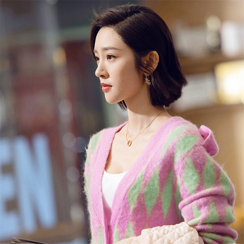 23 Spring Tang Yixin Star with Rhomboid Temperament Metal Buckle Balman Style Knitted Cardigan Sweater