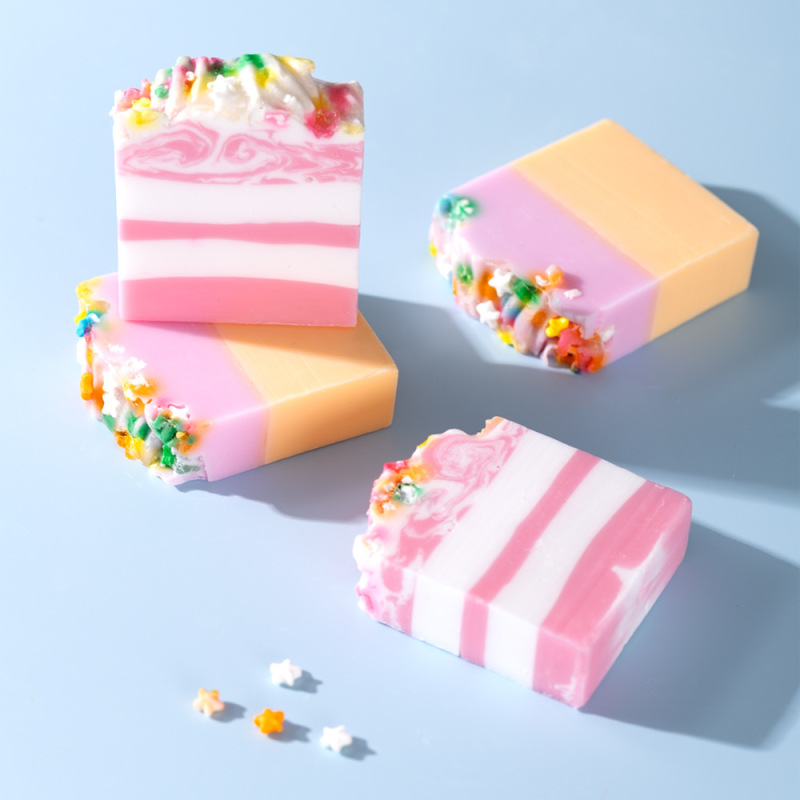 ケーキ風味のフルーティーな石鹸、コールドプロセス手作り石鹸、お土産石鹸、植物エッセンシャルオイル、ココナッツオイルバスソープ|undefined