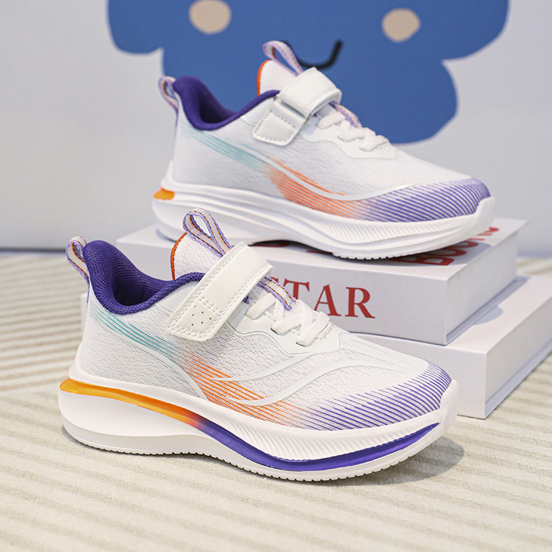 Zapatos para niños, primavera y verano, nuevos zapatos para correr casuales de malla, suela suave para mujer, zapatos deportivos antideslizantes ligeros para niños