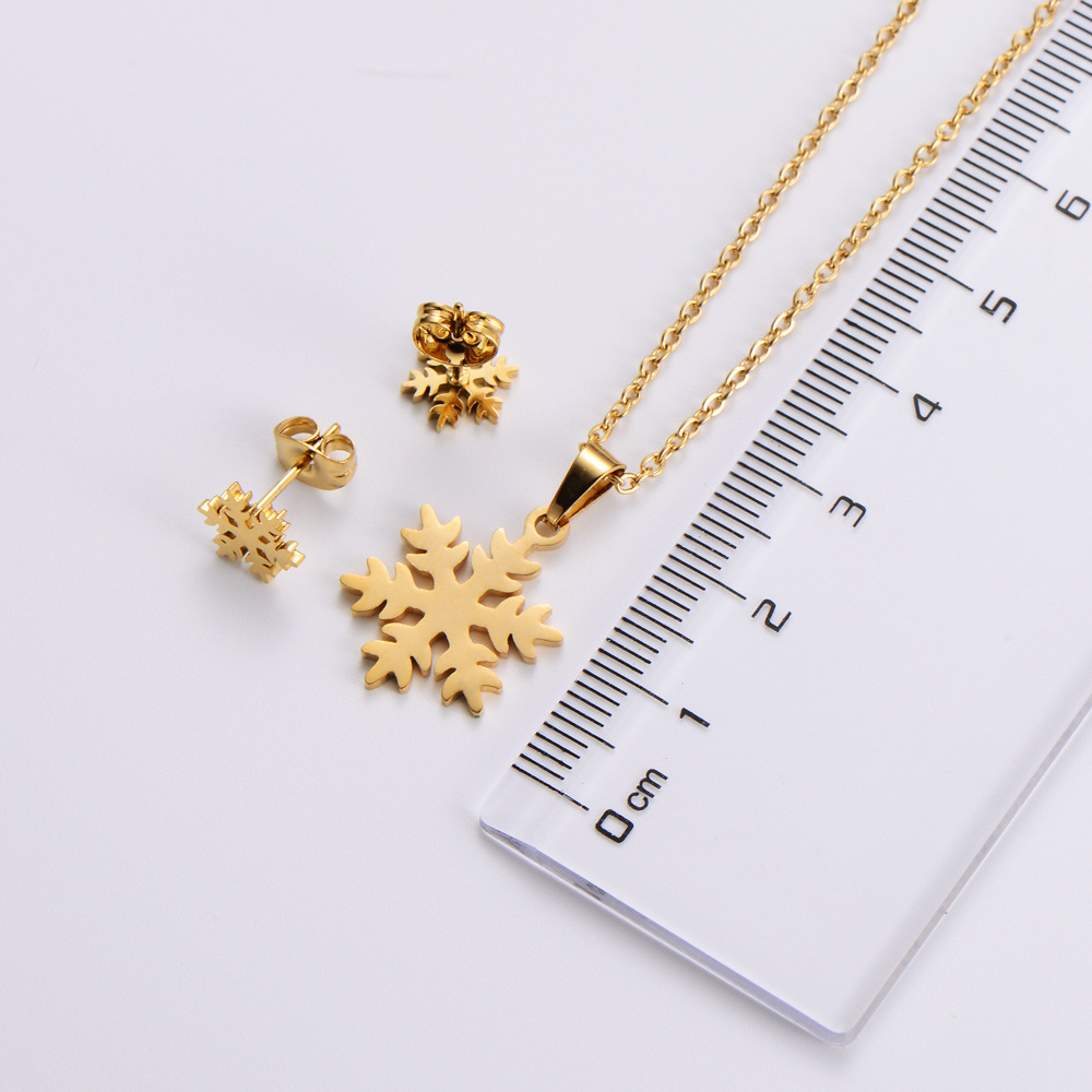 304 Stainless Steel 18K Gold Plated Ethnic Style Plating Rhombus Pendant Necklace display picture 6