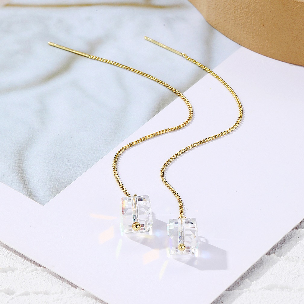 hot accessories Long high end pearl earrings Zircon crystal bee earrings Colorful bird earrings_voghion.com