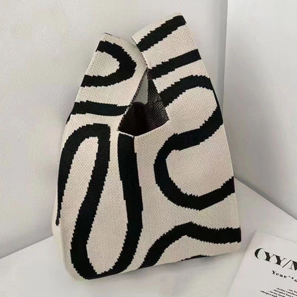 라인 베이지 블랙