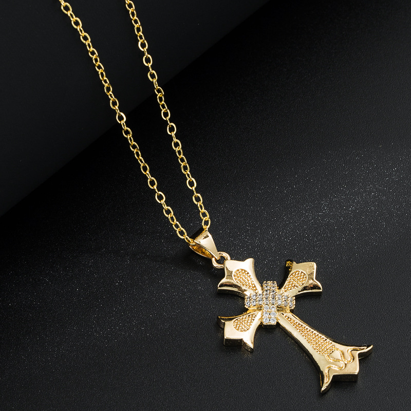 Fashion Creative Gold-Plated Pendant Inlaid with Zircon Cross Copper Necklace