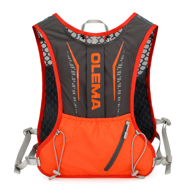 오렌지색이 가미된 ​​그레이