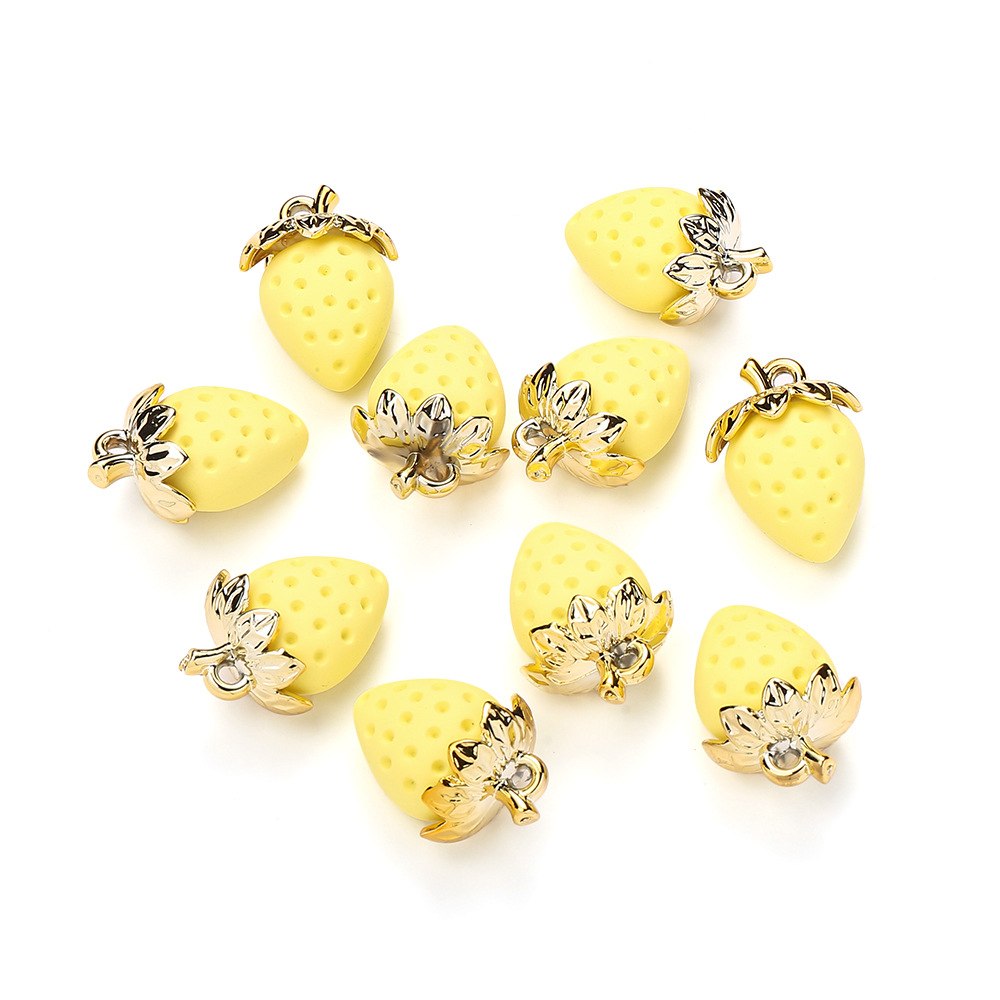 56g Weight Pendant Jewelry Making Type 23*32mm Jewelry Making Size DIY Jewelry Accessories Classification 10 PCS/Package Quantity Acrylic Material Strawberry Pattern Plating Design Sweet Style 10 PCS/Package 23*32mm Arylic Strawberry Pendant 9