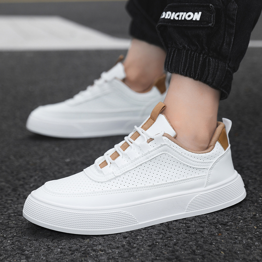Zapatos blancos de hombre de verano nuevos zapatos casuales de cuero de malla de tendencia transpirable zapatos de suela gruesa zapatos casuales de hombre