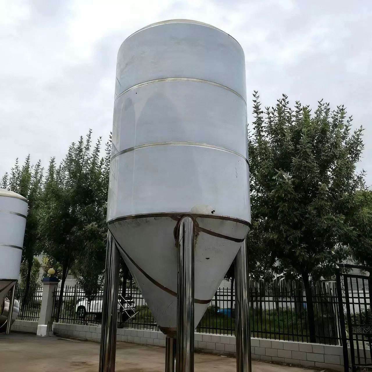 工厂 精酿啤酒大型设备生产线大容量20吨发酵罐 不锈钢发酵罐