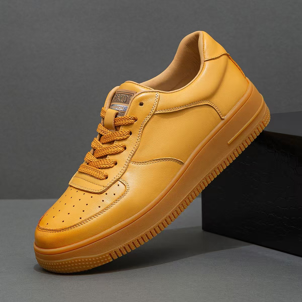 [Cuero de vaca de cabeza] 2025 zapatos de cuero auténticos de nicho de moda transpirables de suela gruesa transpirables