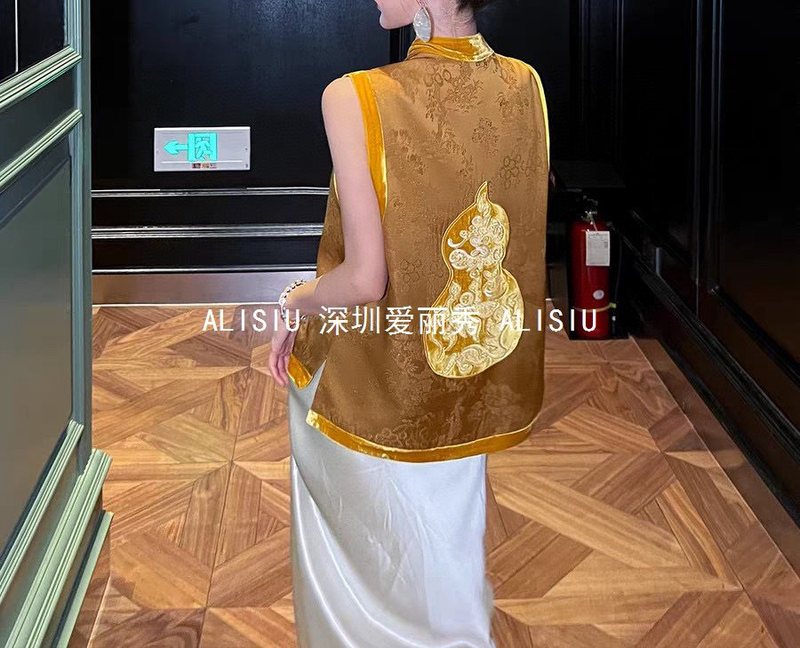 深圳南油早秋新中式国风复古真丝丝绒提花宽松上衣马甲|undefined