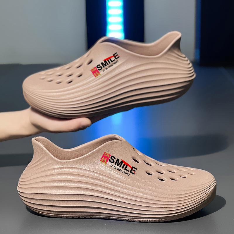2025 nuevos zapatos con agujeros todo incluido de verano, sandalias de vadeo al aire libre de moda, zapatos de coco para hombres y mujeres casuales de playa