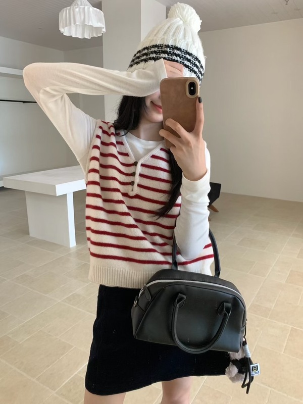 条纹撞色v领纽扣针织马甲女2025秋季新款复古宽松百搭毛衣背心|undefined