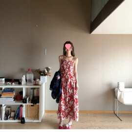 2026新款巨好看绝美早春漂亮红色碎花吊带连衣裙子女夏季法式长裙