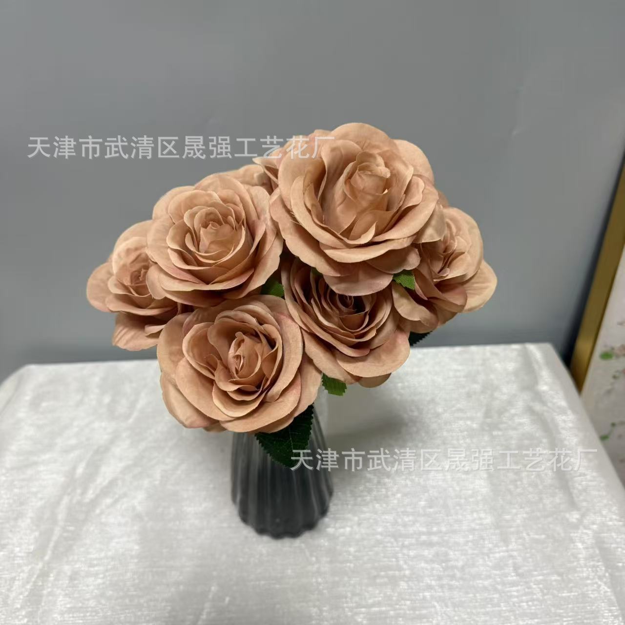 커피색
