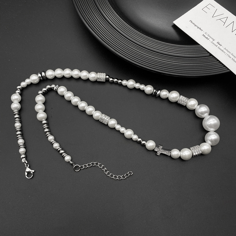 Neue Perle Intarsien Diamant Schlüsselbein Halskette Für Männer Trendy Ins Hip-Hop Kreuz Licht Luxus Frauen Sommer Nische Choker_voghion.com