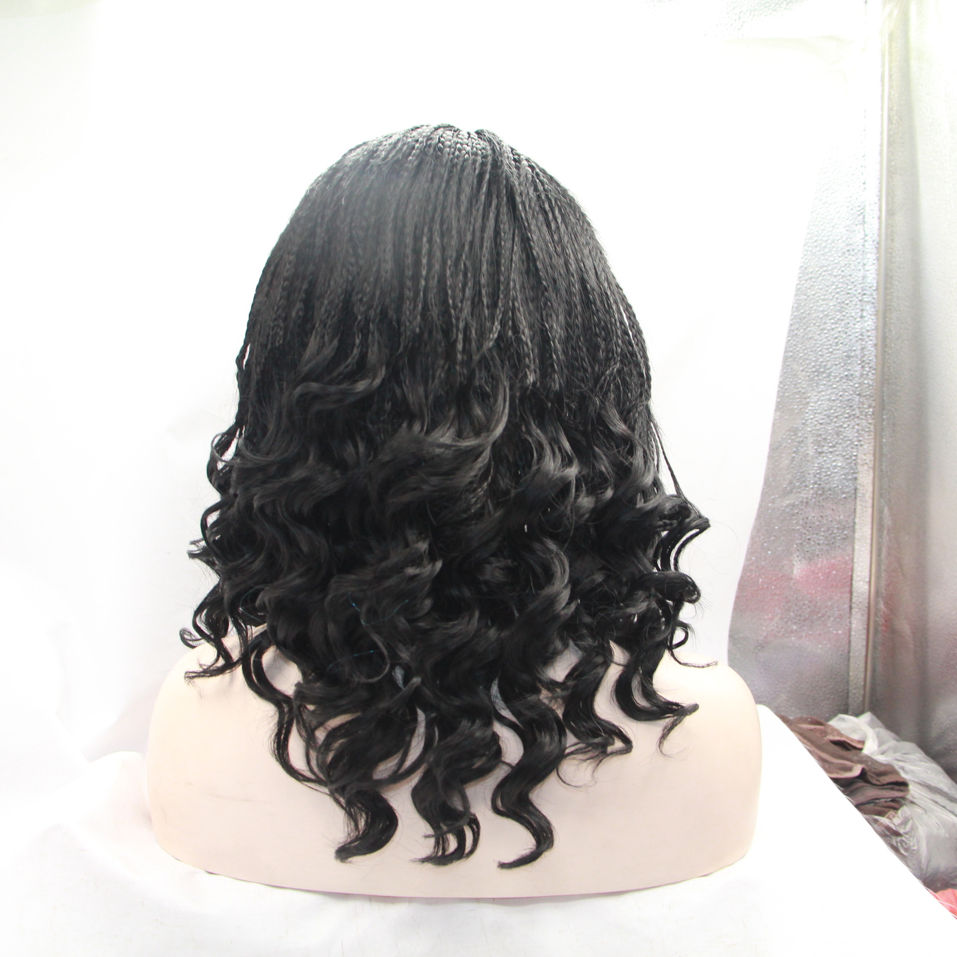 Europa y los Estados Unidos NEWLOOK frente de encaje moda nuevo cabello corto larga trenza pelucas transfronterizas encaje frente Wigs