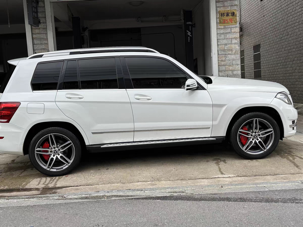 Suitable for Mercedes-Benz caliper covers for C-class C260L, E300L, A200L, G-class, and GLC, specialized for brake modification, made of aluminum alloy