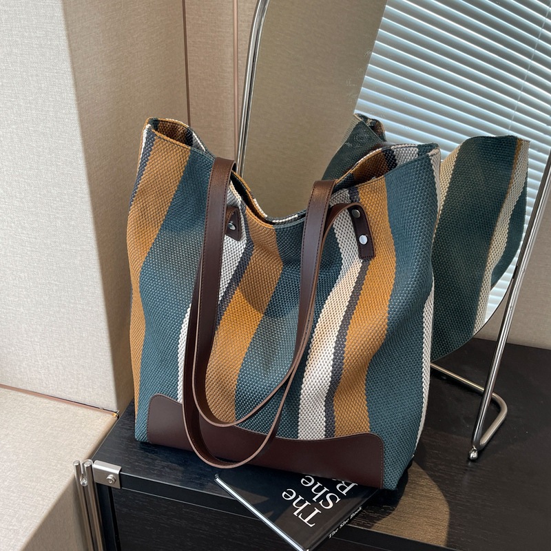 Bolso grande de tela gruesa vieja, lona femenina, tamaño, tamaño 2024, nuevo bolso de hombro de viajero de todo fósforo, bolso tote a rayas de color
