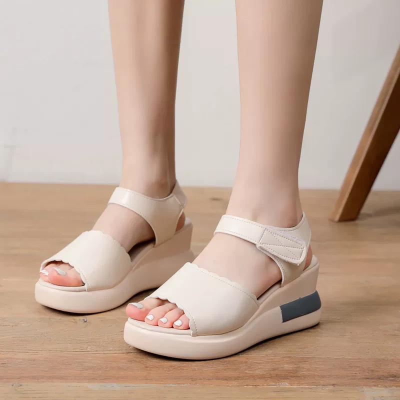 Summer sandals with a strap, 2024 years