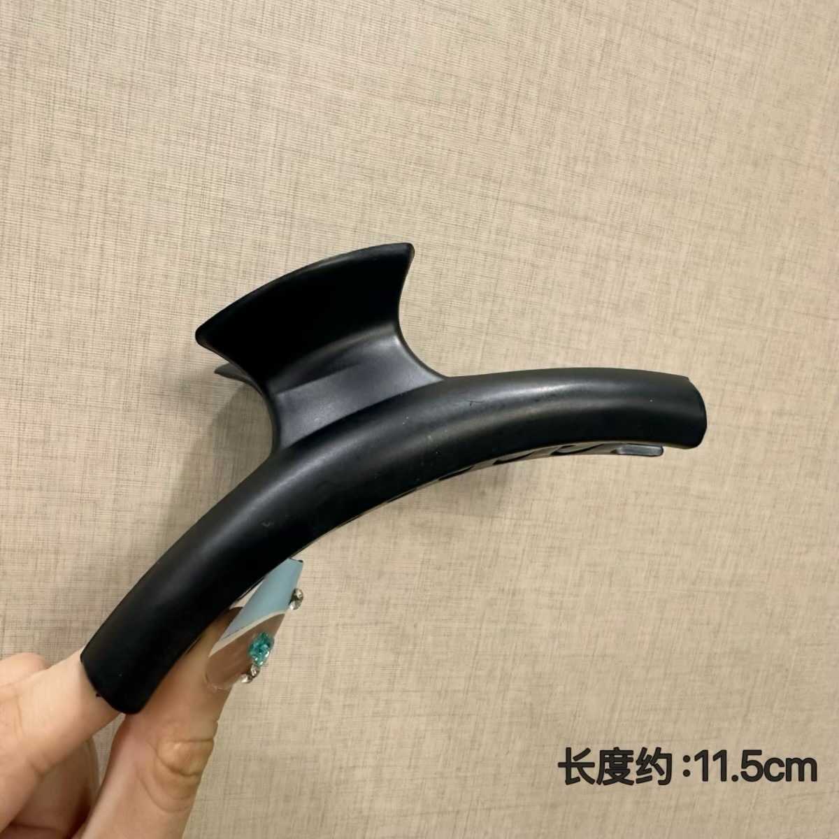 Matte clothes hanger black-11.5cm
