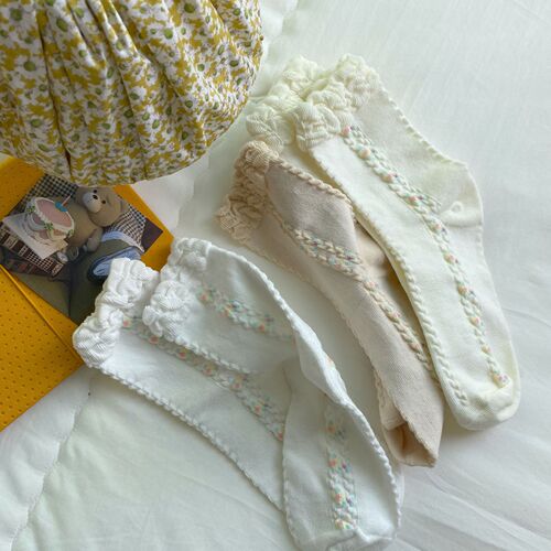 Japanese-style sock for girls, summer new small flower JK mid-calf cabled Lolita-style white school girl socks