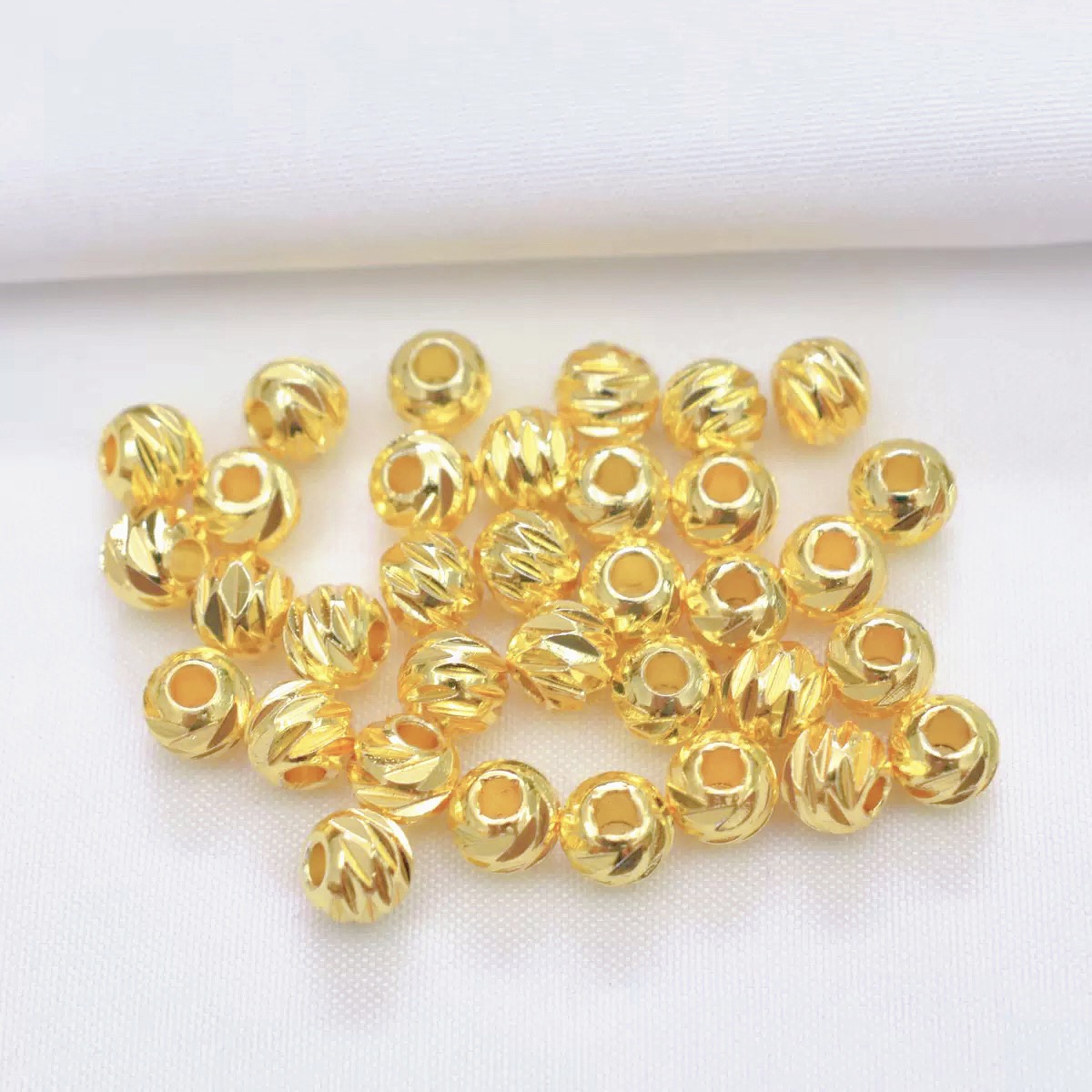 18K Gold-Filled Color-Preserving Solid Watermelon Beads Batch Flower Scimitar Beads Oblique Knife Beads Hand String Separated Beads Bead Accessories Loose Beads