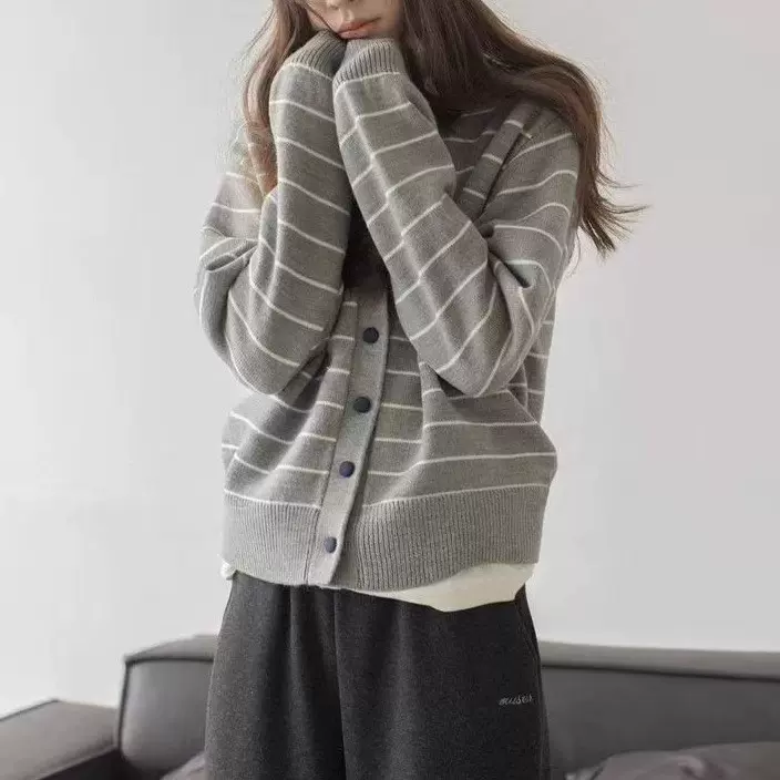 撞色条纹毛衣女2025秋冬新款宽松慵懒风高级感上衣针织开衫女外套