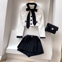 外贸早秋浅色法式女装套装，时尚而显老的短系带西装外套高腰褶皱