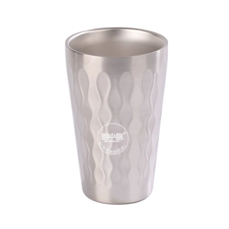 Korean-style 304 stainless steel double-walled cup with hammered pattern, creative unbreakable gold takeaway cup for beer juice outdoor cup