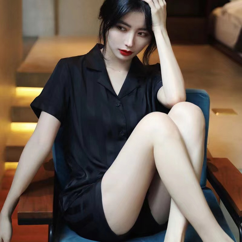 [하이 퀄리티 아이스 실크] 블랙 일자 반팔 반바지