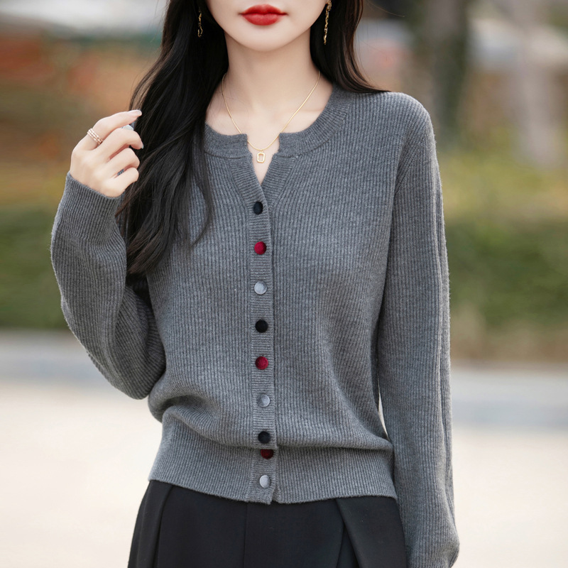 Wholesale Spring New Andy Velvet V-neck Knitted Cardigan Solid Color Strip Color Buckle Loose Joker Top Foreign Trade