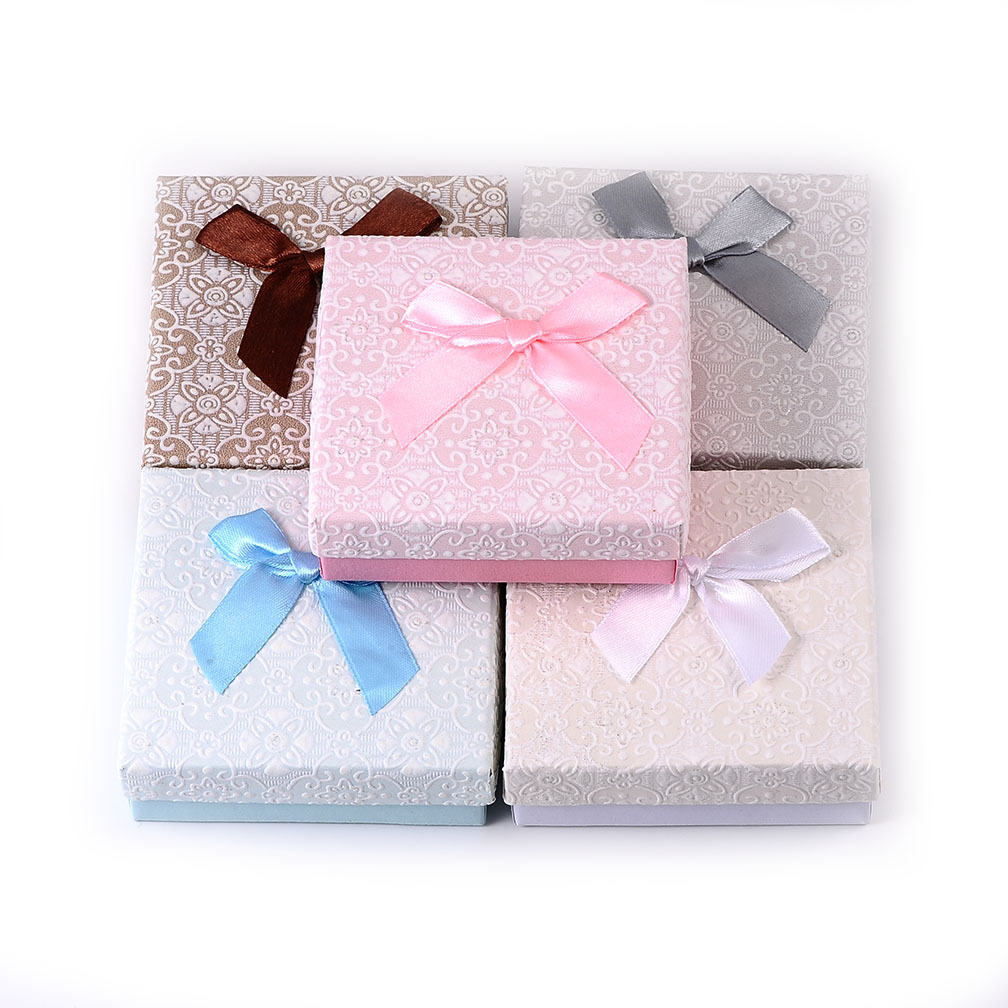 Caja de embalaje de joyería exquisita caja 9x9cm caja grande paquete de regalo una variedad de tarjetas opcionales por defecto gratis