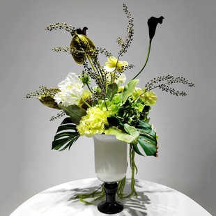 Medieval Style Fenton White Large-Mouth Glass Vase Living Room Flowers Dried Flowers Retro Style Atmosphere Soft Decorative Ornaments