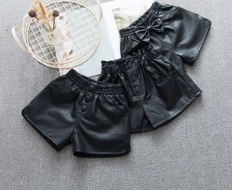 冬季新款皮裤女童加绒宝宝裤子外穿洋气打底裤2025短裤小女孩宽松