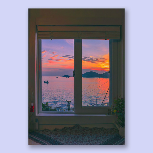 Super pretty!  Warm Purple Seascape Sunset A Style Ocean Art Wall Desktop Decorative Painting Canvas