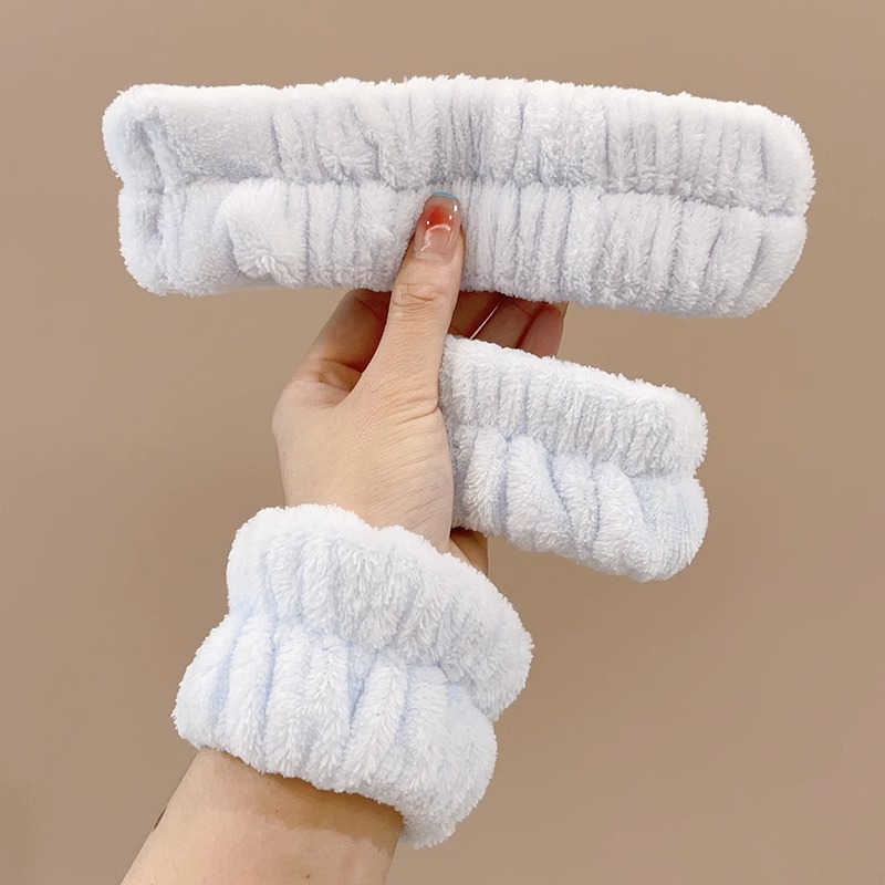Otoño e invierno cara lavado muñeca correa brazalete a prueba de humedad sudor-absorbente sudor-limpieza lavado a prueba de salpicaduras artefacto de agua lindo protector de muñeca de felpa para las mujeres