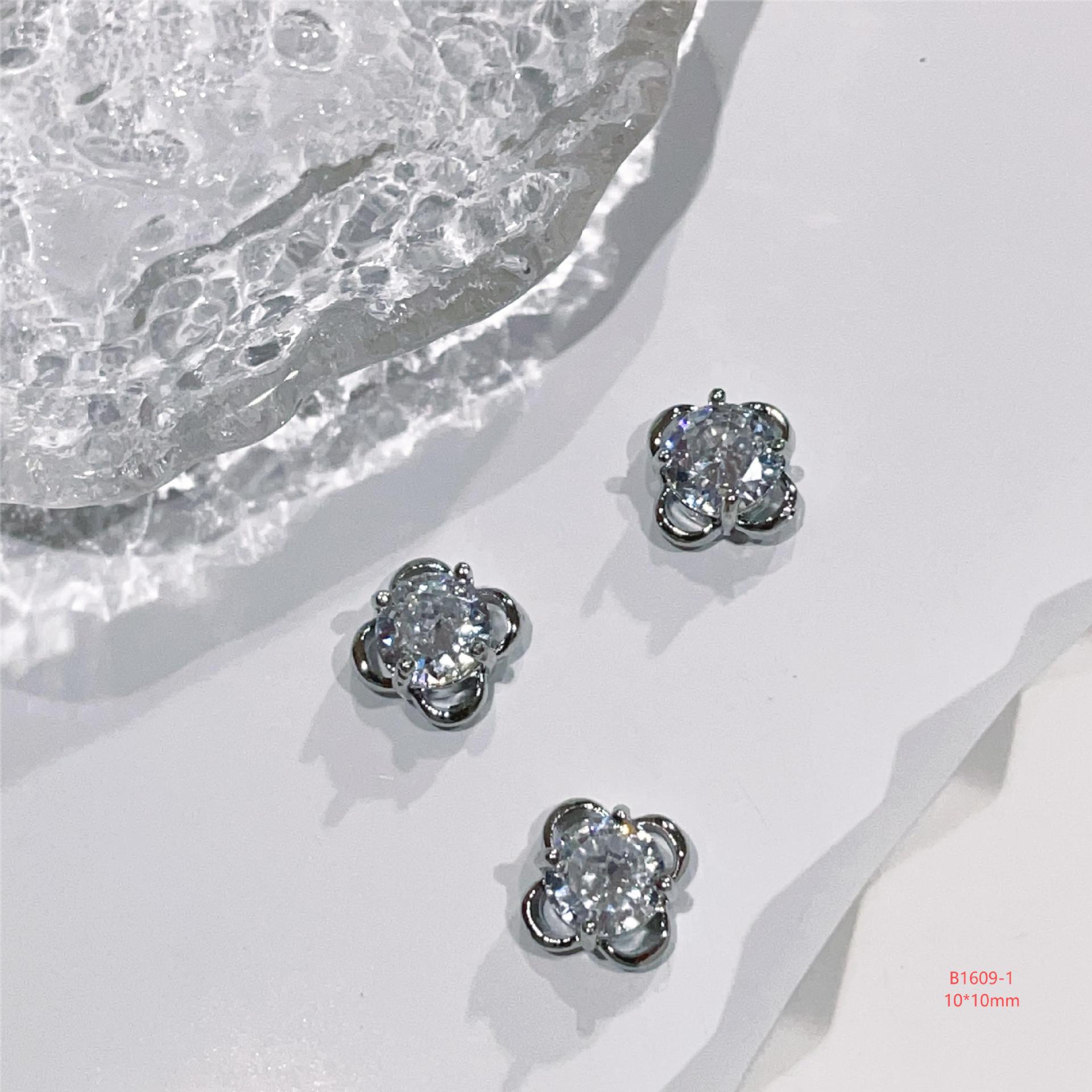 1609-실버 화이트