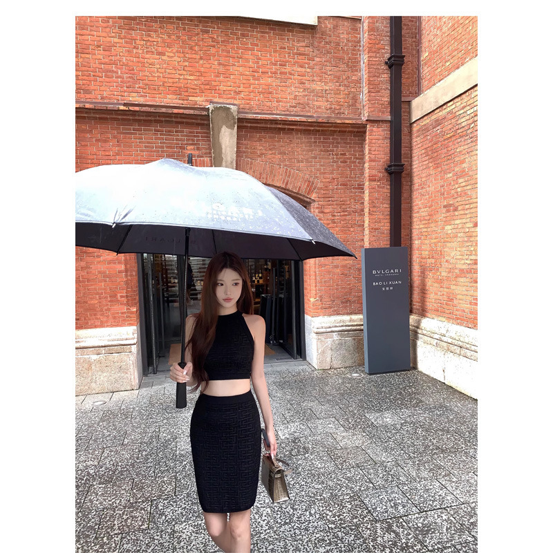 Chicyou "Beauty's Realm" Sexy S-Curve Slimming Mini Knit Slim Fit Elegant Set