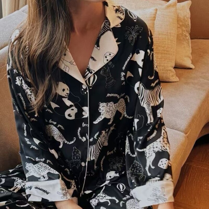 2024 autumn new black and white color contrast art flower arrangement designer panda lady home clothing suit export list