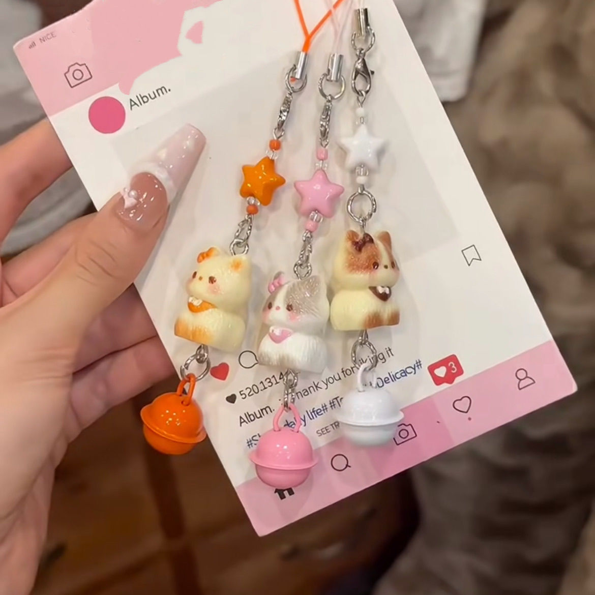 Cute nuevo dulce gatos siamesos cadenas de teléfonos celulares campanas estrellas colgante cartón de dibujos animados estereoscópio gatos bolsos colgante