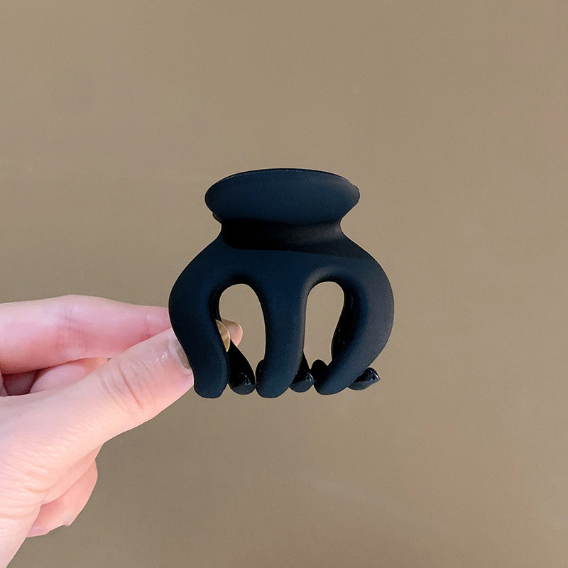 Clip de tiburón de gran tamaño elegante clip de pelo updo 2024 nuevo clip de celebridad de Internet tocado retro simple horquilla para mujeres