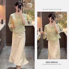 女性のための夏の完全なセット 2025 新しい中国風のボタン刺繍デザイントップスとスカートのツーピーススーツ