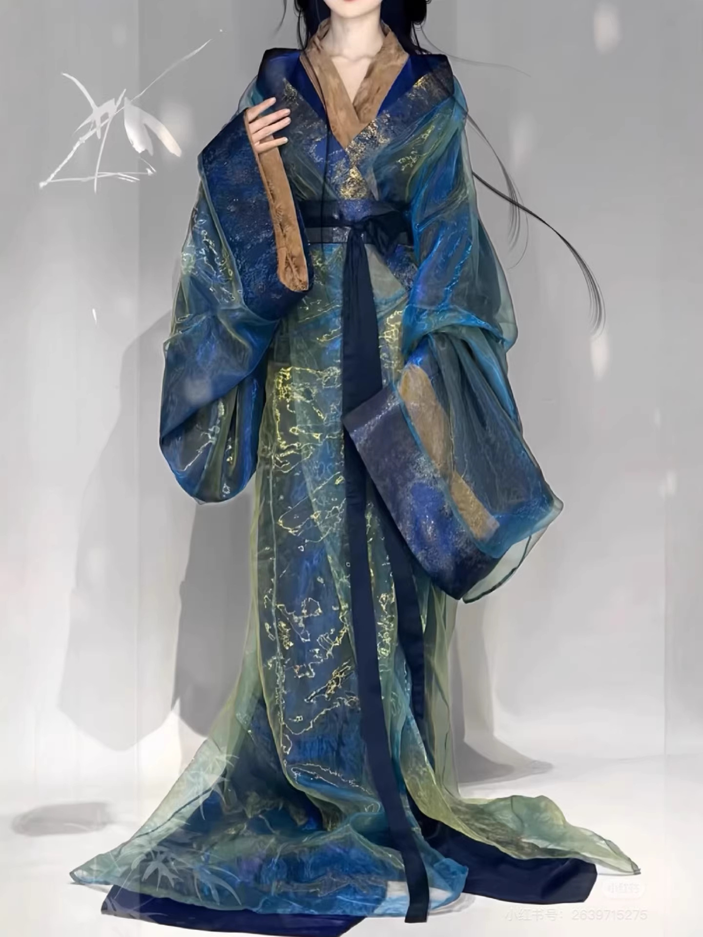 Bənövşəyi uzun ətəkli ənənəvi Hanfu kostyumu, böyük ölçü