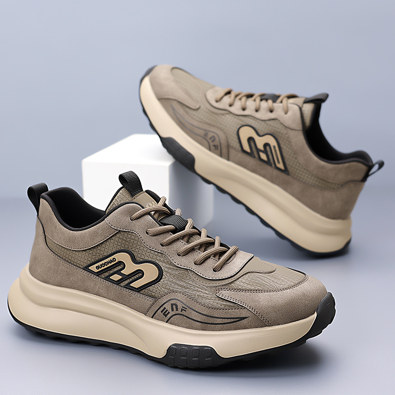 Zapatos deportivos para hombres 2025 verano nuevos zapatos para hombres para correr versátiles respirables zapatos casuales antideslizantes al por mayor