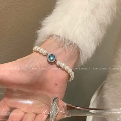 フランスは真珠の海藍宝のブレスレットの女性insをまねて軽くて豪華な大衆の設計の気質の高級感の親友の誕生日です。
